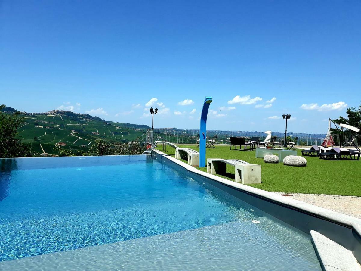 Cascina Roella Guest House Monforte dʼAlba Exterior foto